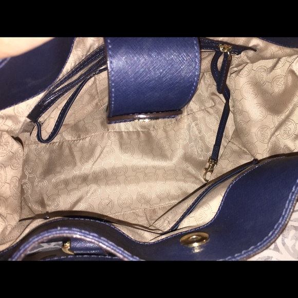 Sold - Picture 2 of 3